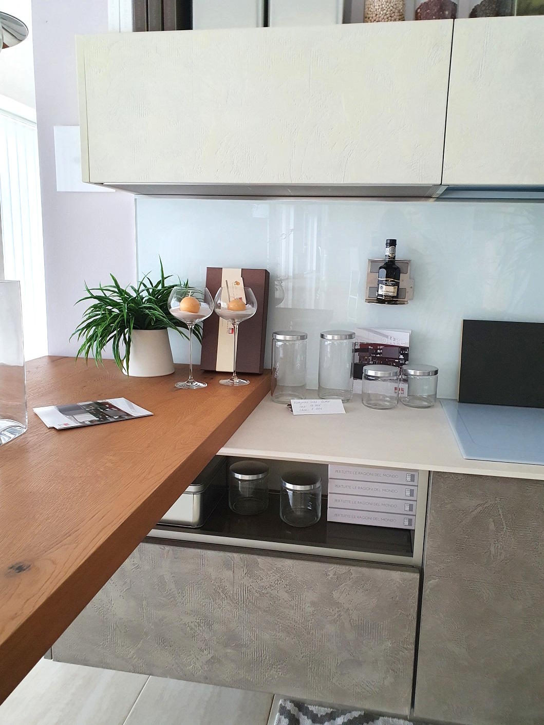 Výpredaj Moderná kuchynská linka LUBE OLTRE - photo 03